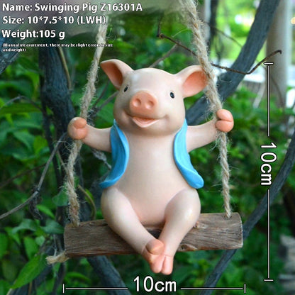 Schaukelnde Schweinchen Figur aus Kunstharz – Detailansicht Gartendeko