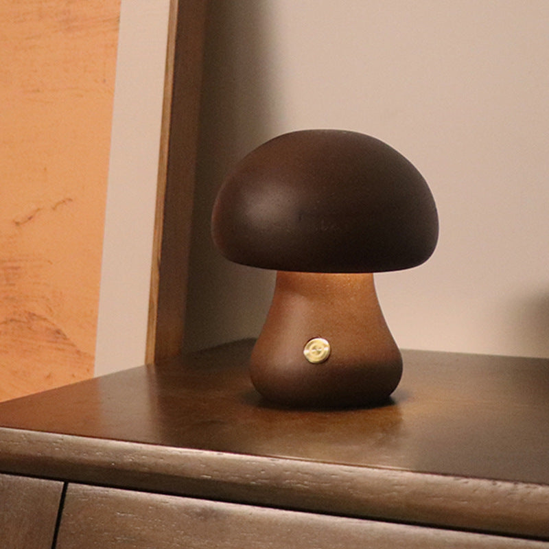 LED Pilzlampe Mini Nussbaum – kleines Holz Nachtlicht Kinderzimmer