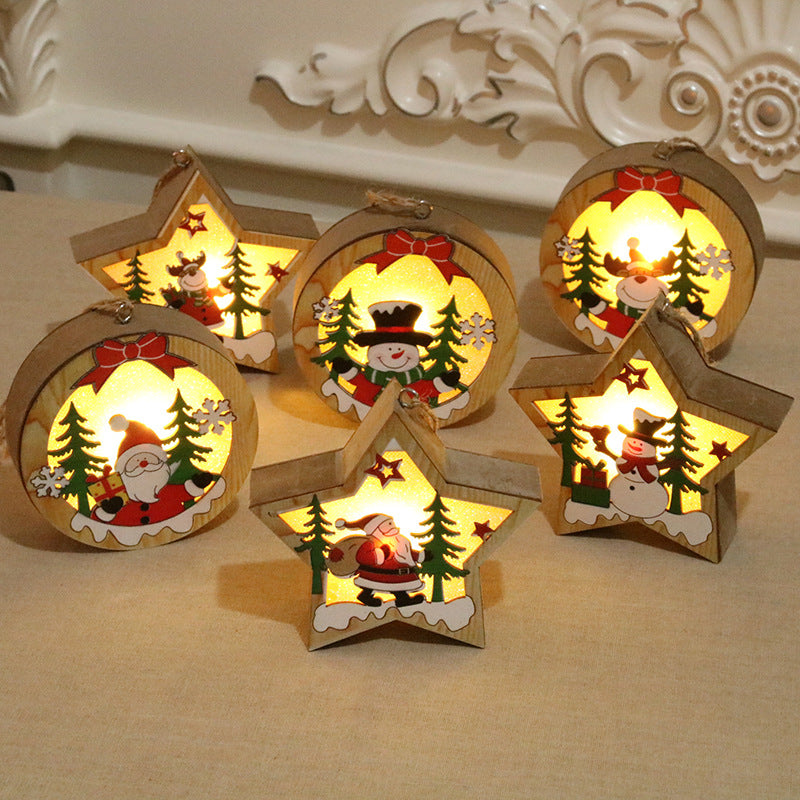 Leuchtende Holz Weihnachtsanhänger LED – Charmantes Set von Weihnachten Dekoration Anhängern, einschliesslich Schneemann, Weihnachtsmann und Rentier.