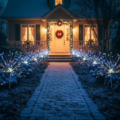 Bunte Feuerwerkslichter säumen den Weg zur weihnachtlich geschmückten Haustür