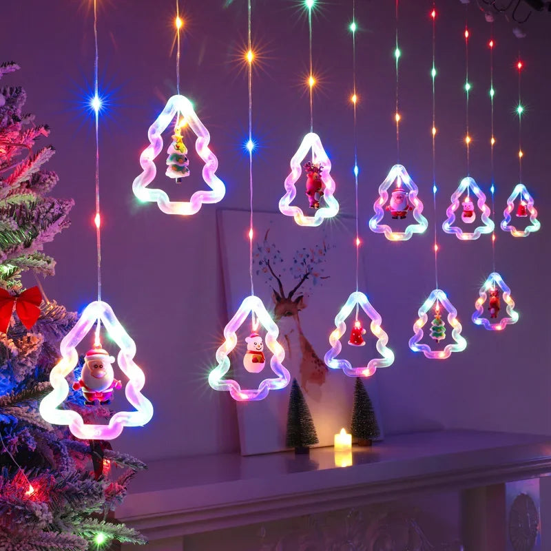 Tannenbaum-Rahmen in bunten Lichtfarben mit Rentier- und Santa-Figur