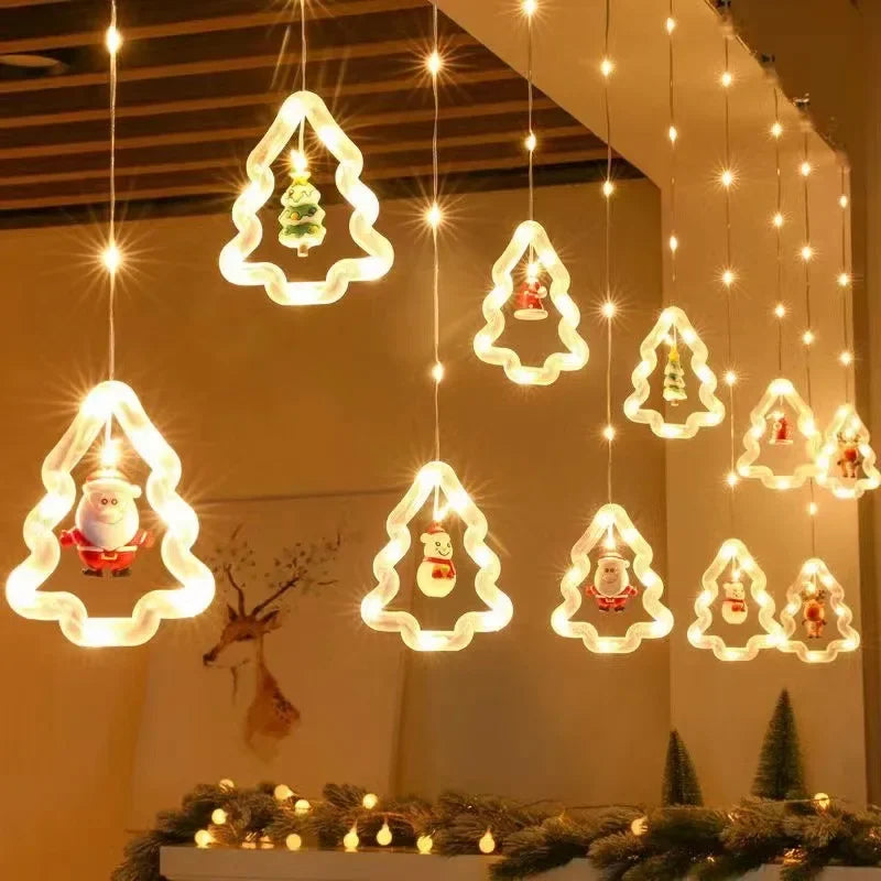Warmweisse Tannenbaum-Rahmen mit Weihnachtsmann in gestaffelter Höhe