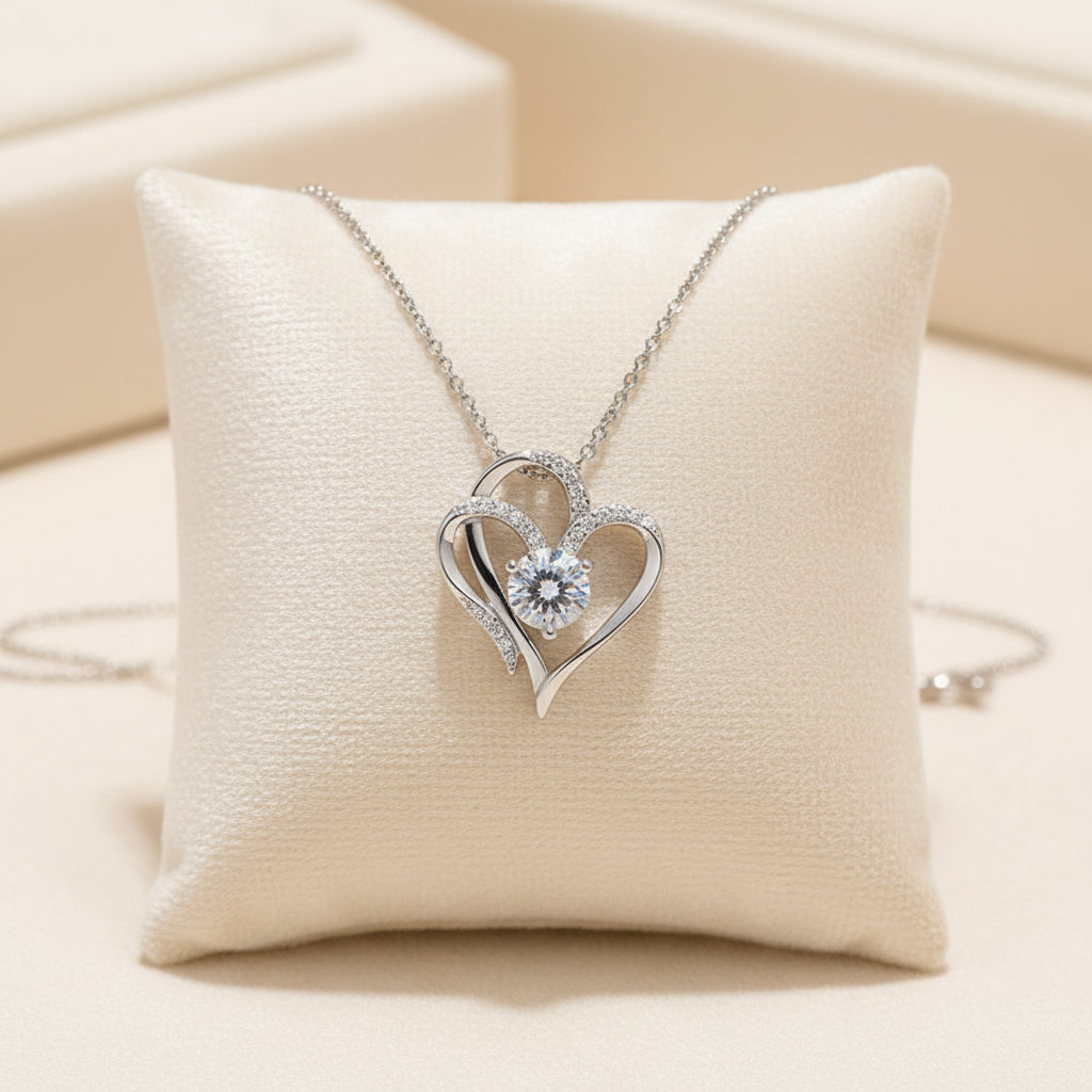 Stilvolle Doppel Herz Halskette Zirkonia - harmoniert mit jedem Outfit für ein elegantes Erscheinungsbild