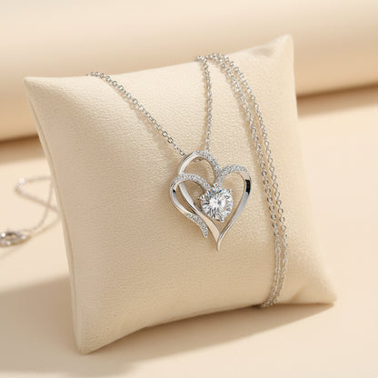 Schmuckstück Doppel Herz Halskette Zirkonia - kombiniert Symbolik und Glamour für unvergessliche Momente