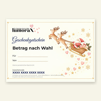 Geschenkgutschein Weihnachten von lumoraX: Weihnachtsmann im Schlitten mit zwei Rentieren, Herzen und Sternen als Postkarte